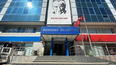 İzmir Menderes Belediye Başkanı Mustafa Kayalar gözaltında